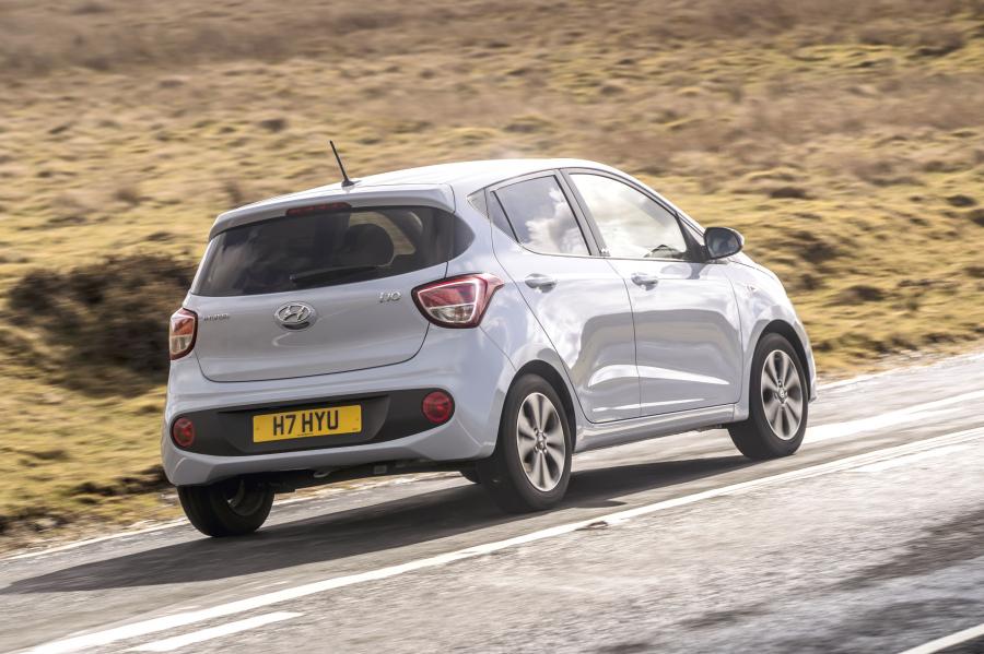  Hyundai i10 Play 2019 года  (UK) (фото 7 из 42)